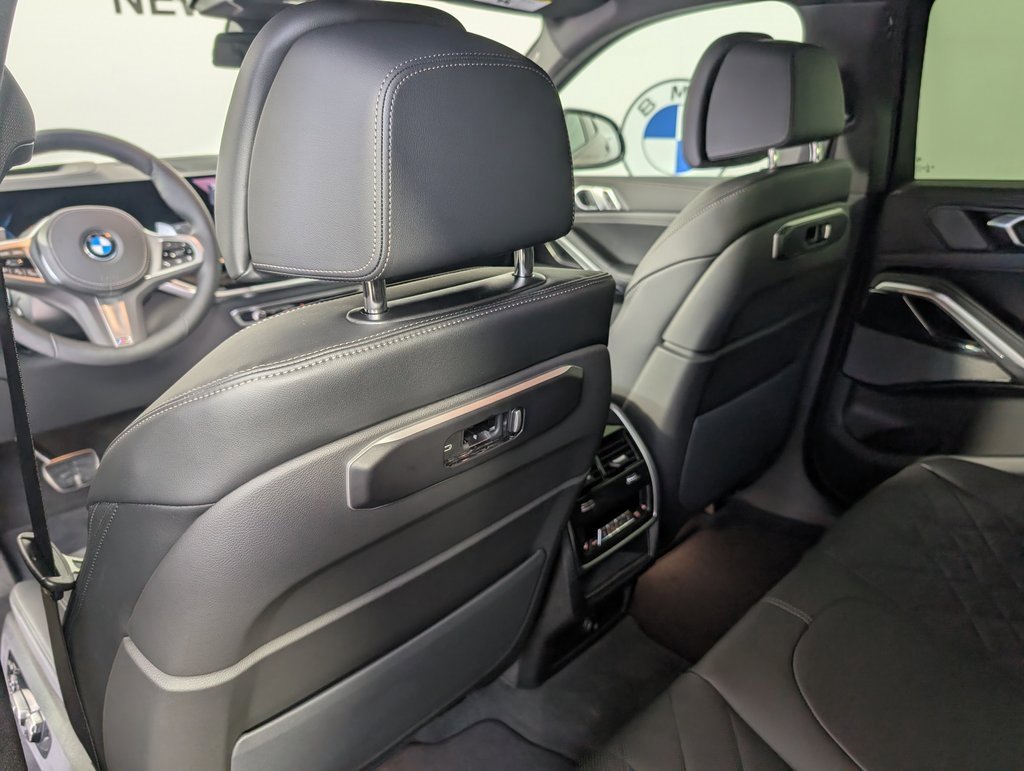 New 2026 BMW X6 xDrive40i w/ Climate Comfort Package image 14