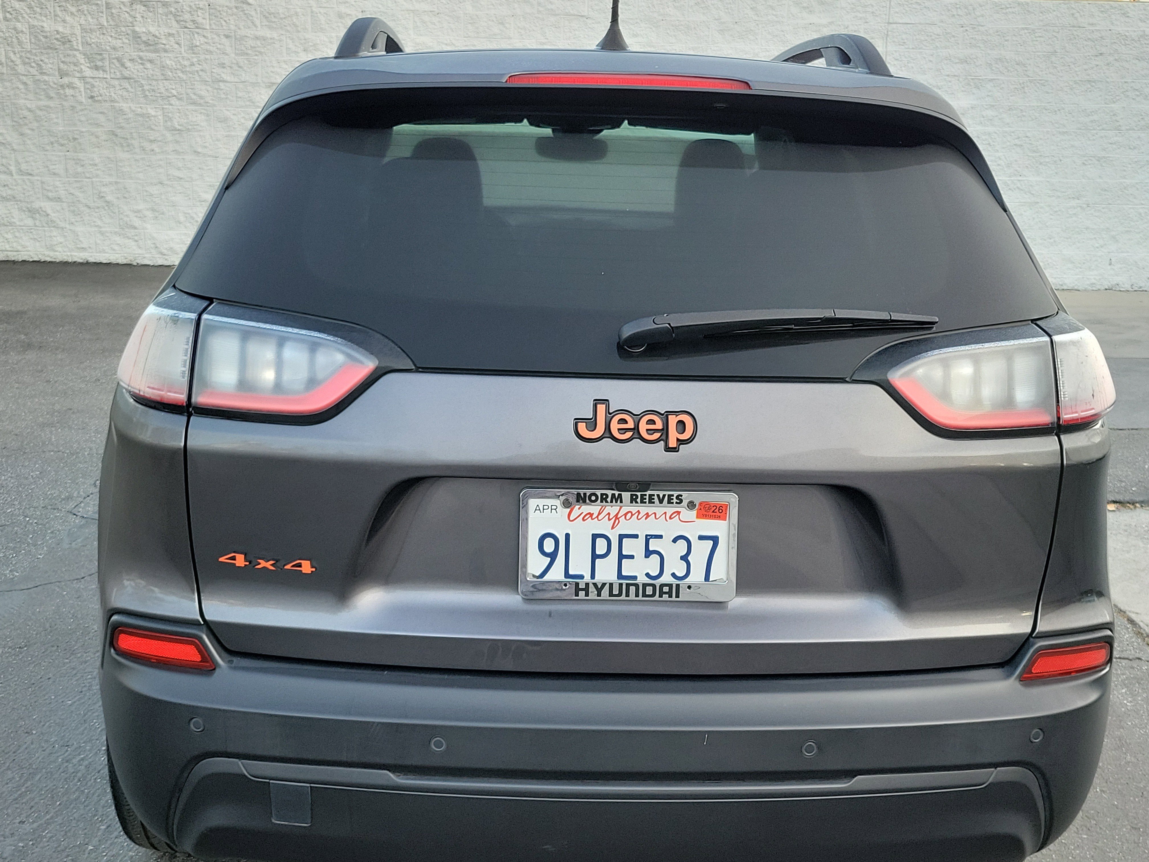 Used 2023 Jeep Cherokee Altitude Lux image 19