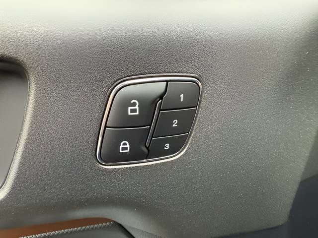 Used 2025 Ford Bronco Sport Outer Banks w/ Outer Banks Tech Package+ AWD/4WD image 21