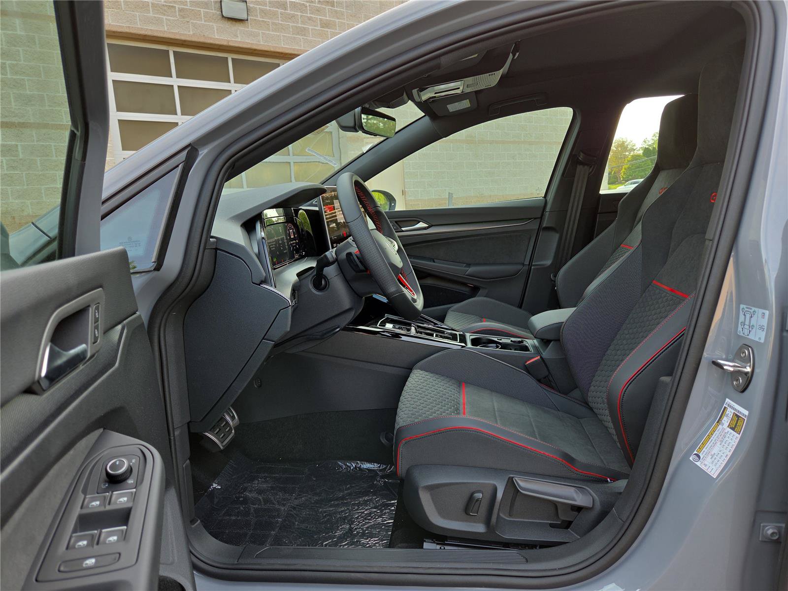 New 2026 Volkswagen GTI SE FWD image 11