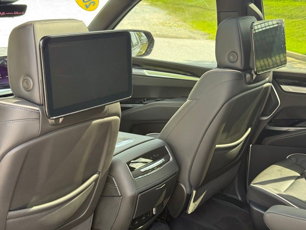 Certified 2025 Cadillac Escalade Sport w/ Touring Package AWD/4WD image 29