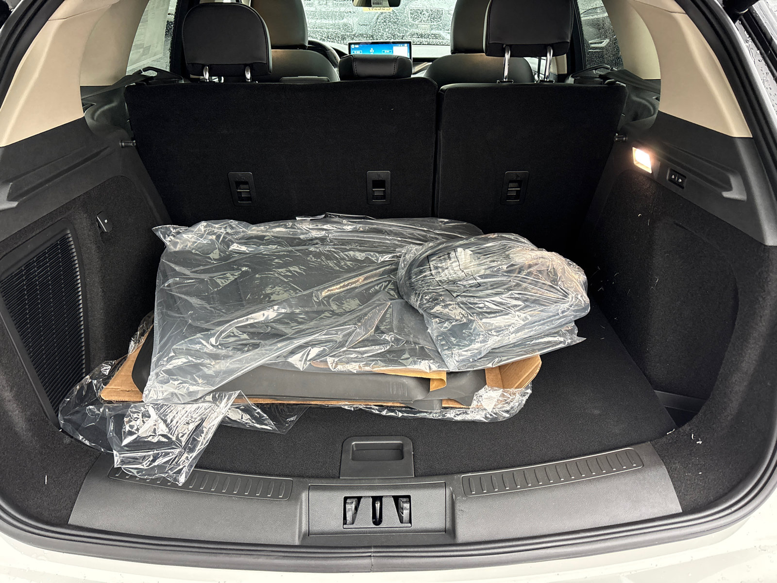 New 2026 Lincoln Corsair Grand Touring image 9