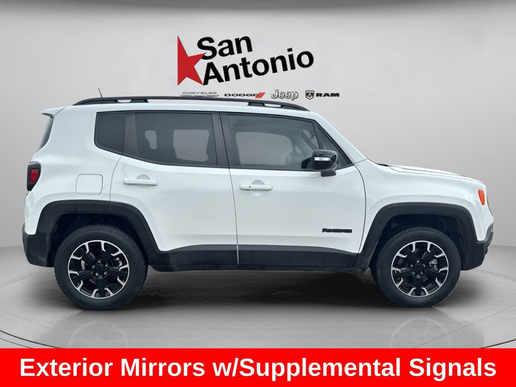 Certified 2023 Jeep Renegade Latitude AWD/4WD image 17