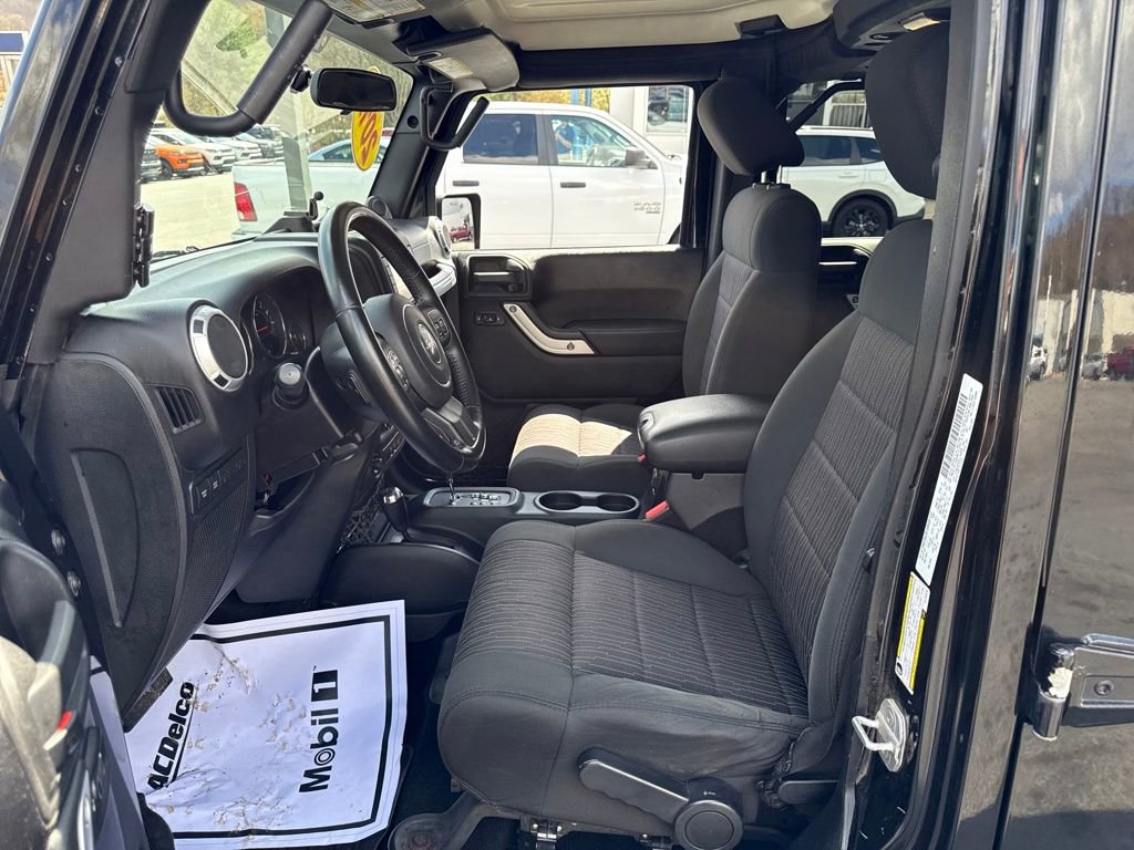 Used 2012 Jeep Wrangler Unlimited Rubicon w/ Dual Top Group image 14