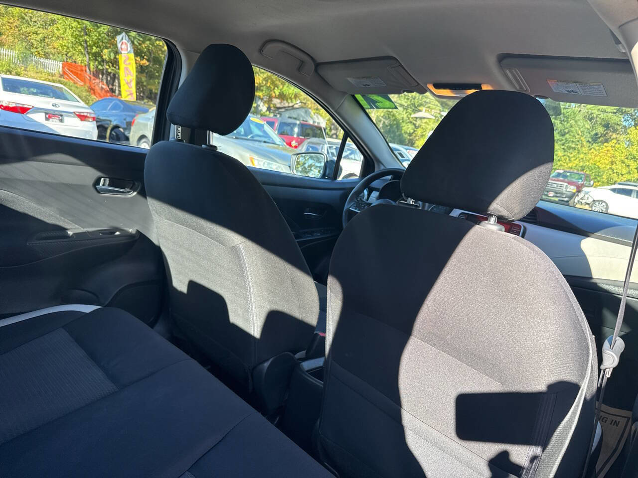 Used 2021 Nissan Versa SV image 16