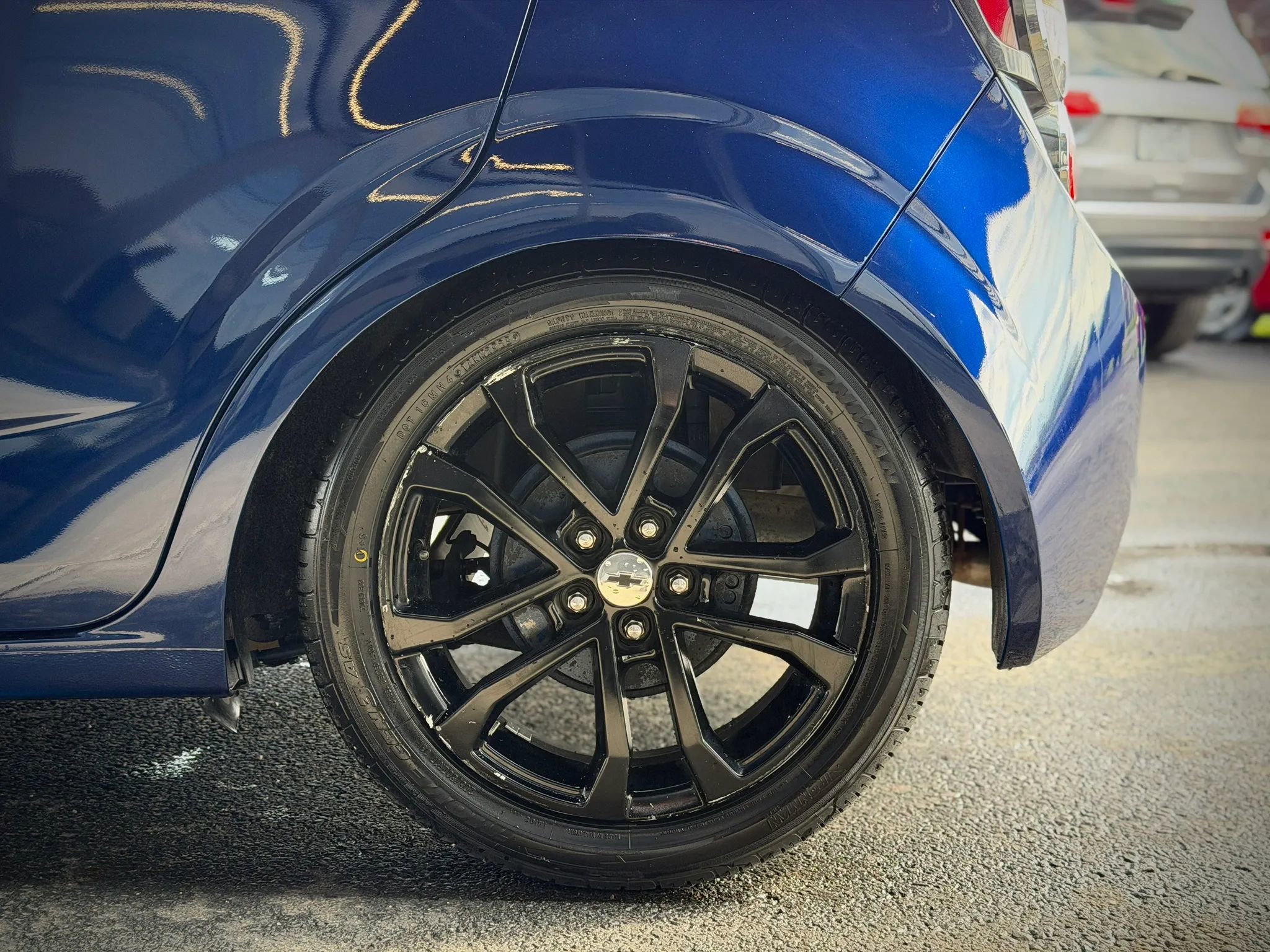 Used 2014 Chevrolet Sonic LT FWD image 29