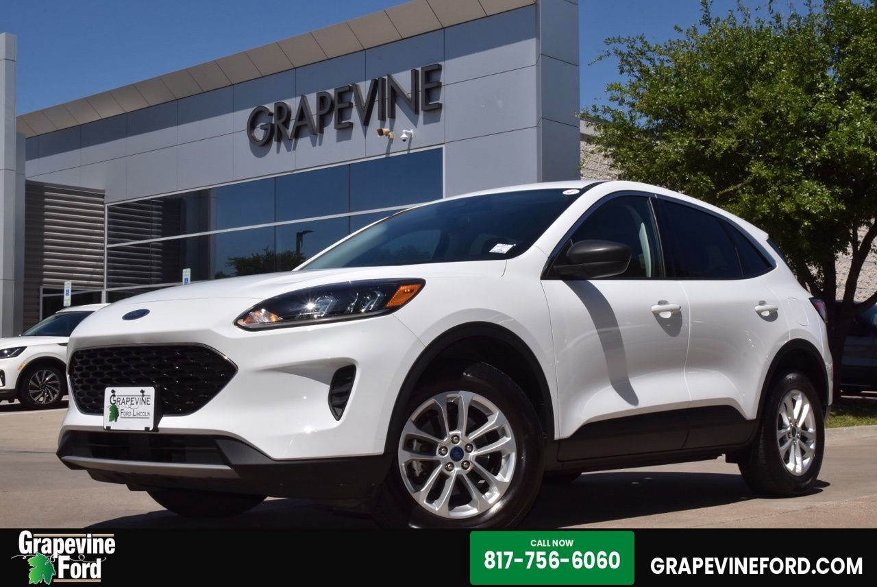 Certified 2022 Ford Escape SE w/ Convenience Package image 1