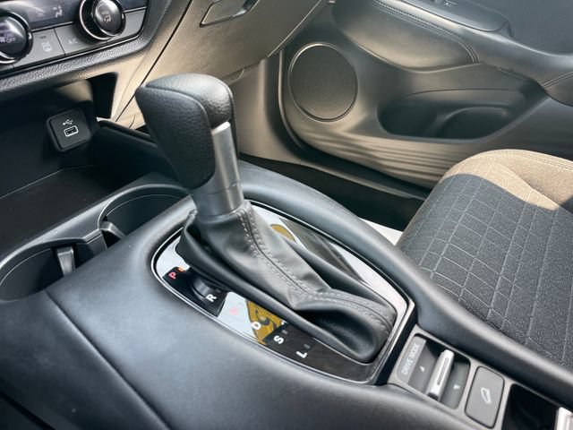 Used 2025 Honda HR-V LX image 15