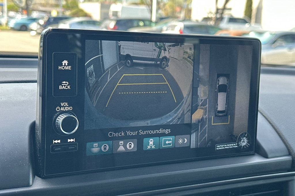 Used 2025 Honda Pilot TrailSport image 18