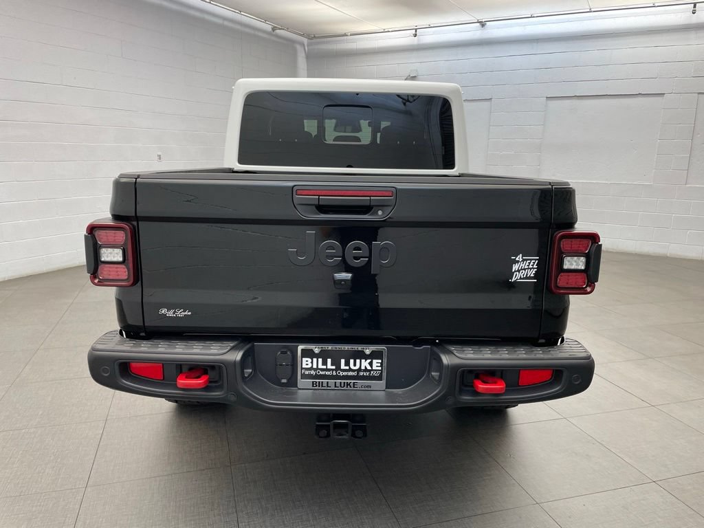 New 2026 Jeep Gladiator Rubicon w/ Whitecap Package AWD/4WD image 4