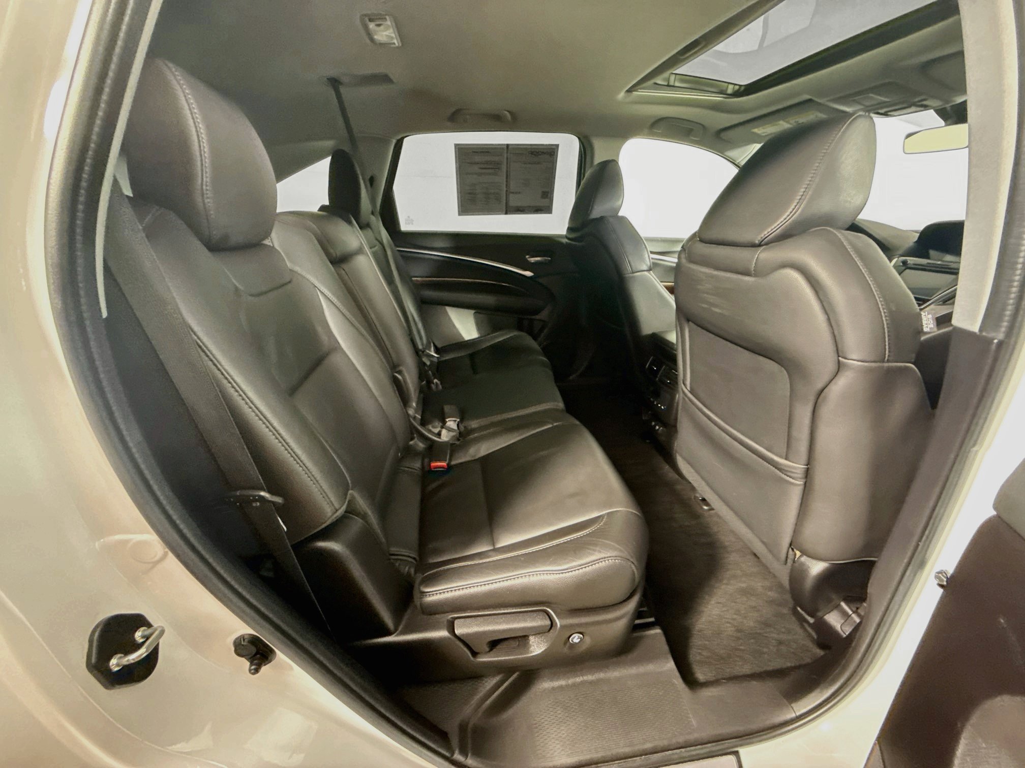 Used 2020 Acura MDX SH-AWD image 26