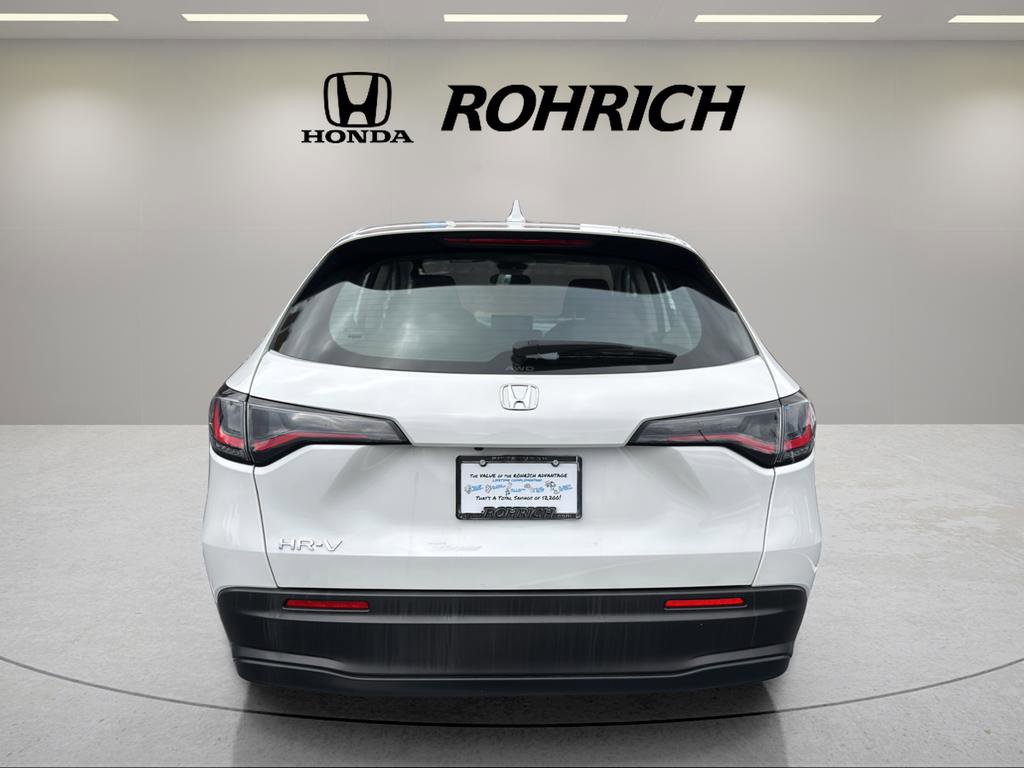 Used 2023 Honda HR-V LX image 6