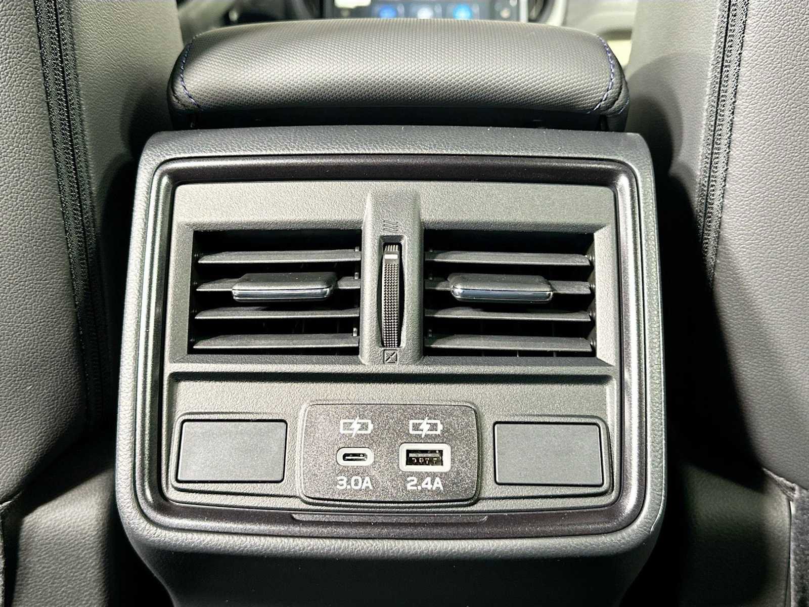 Used 2025 Subaru Forester Limited image 22