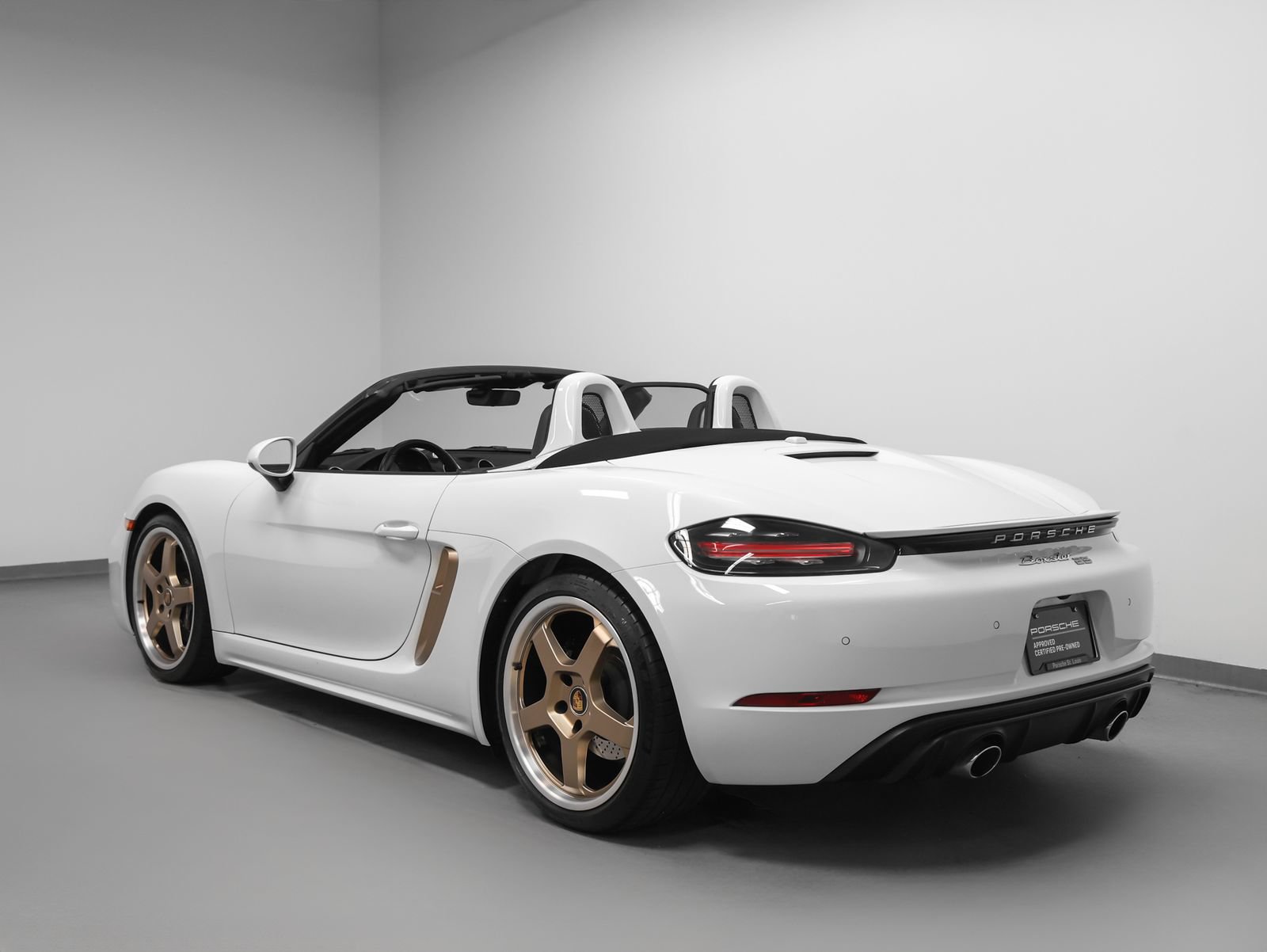 Certified 2022 Porsche 718 Boxster RWD image 3