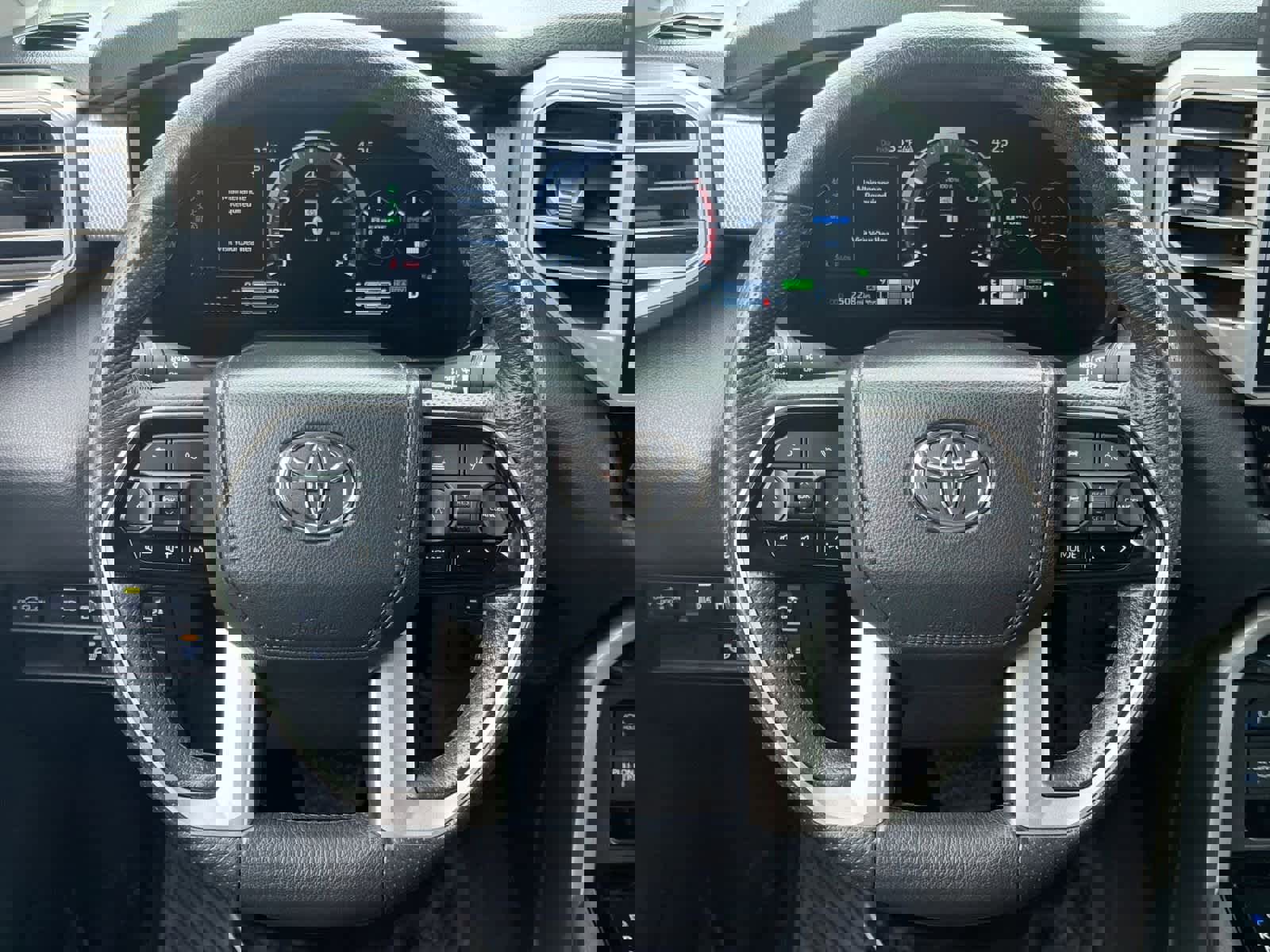 Used 2022 Toyota Tundra Limited image 25