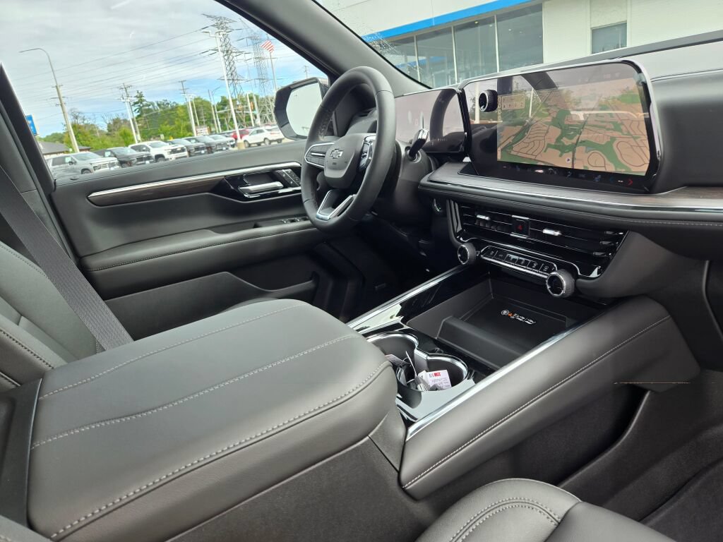 New 2026 Chevrolet Tahoe Z71 w/ Comfort Package AWD/4WD image 6