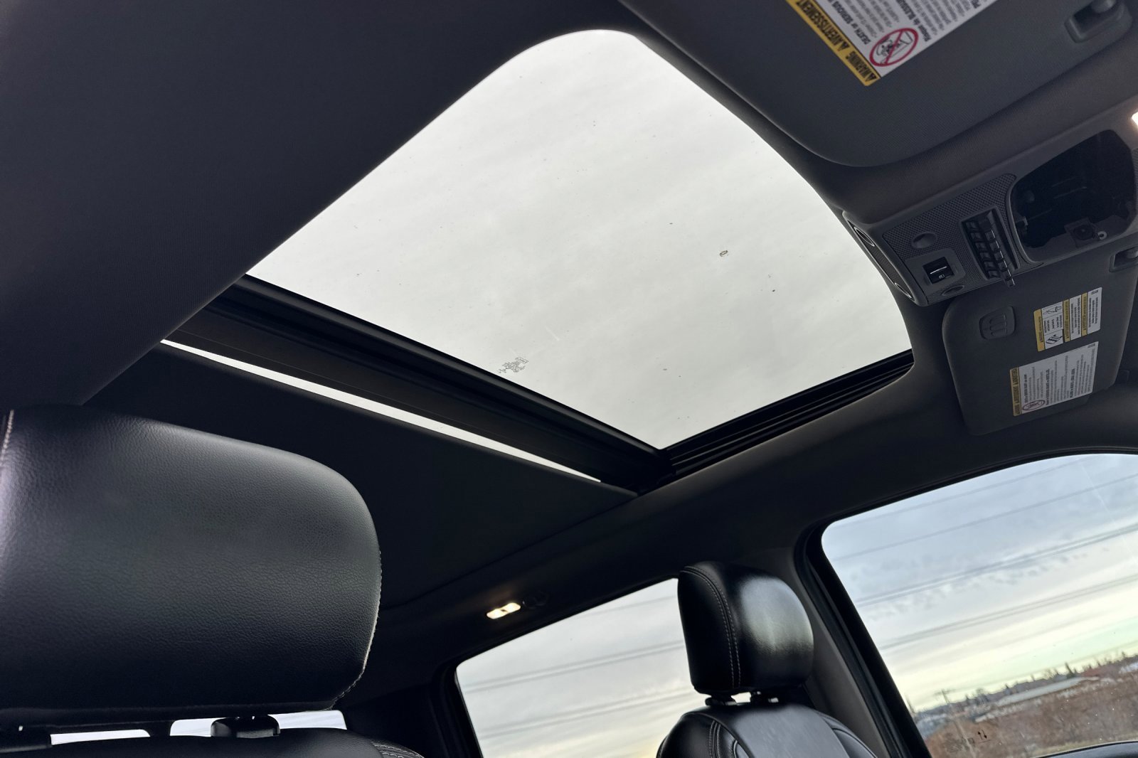 Used 2021 Ford F250 Lariat w/ Chrome Package image 19