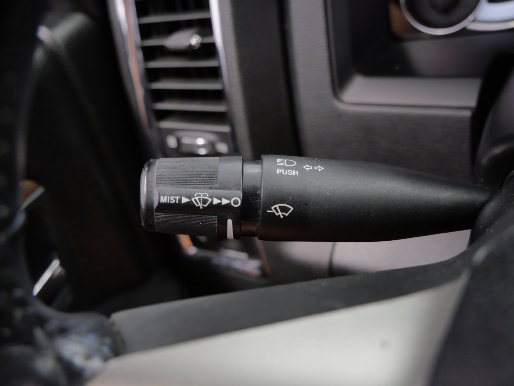 Used 2018 RAM 1500 Laramie w/ Convenience Group AWD/4WD image 20