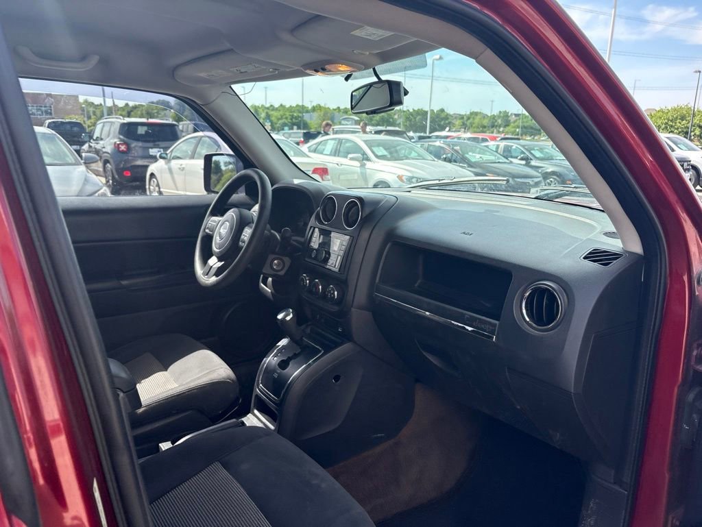 Used 2014 Jeep Patriot Sport w/ Power Value Group FWD image 21