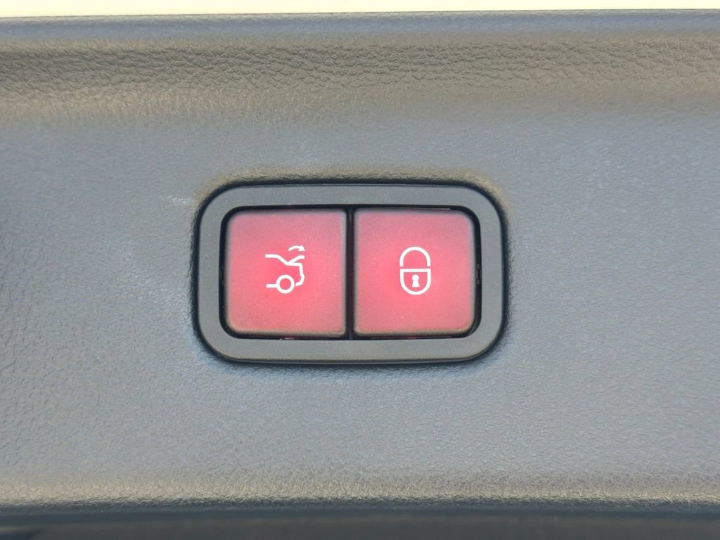 Certified 2023 Mercedes-Benz S 500 4MATIC image 17