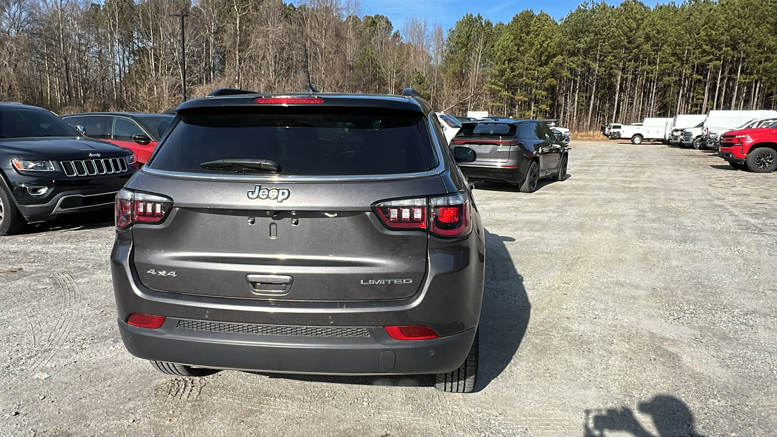 Used 2024 Jeep Compass Limited image 9