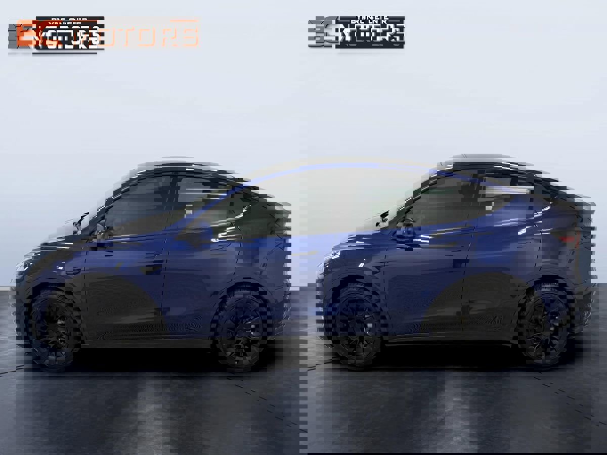 Used 2022 Tesla Model Y Long Range image 3