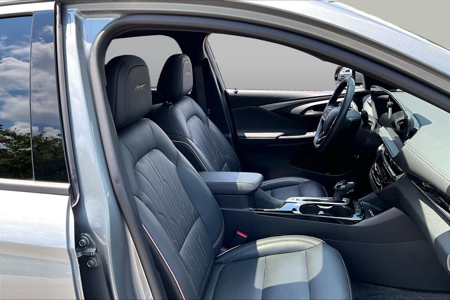Used 2025 Buick Envista Avenir FWD image 8