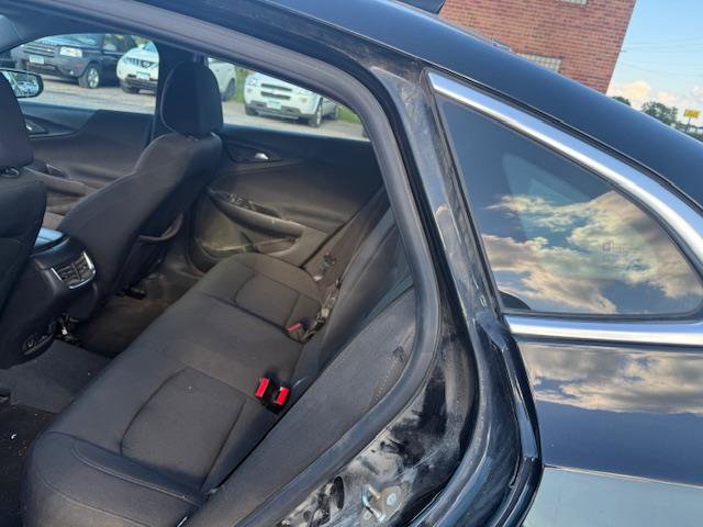 Used 2018 Chevrolet Malibu LT image 15