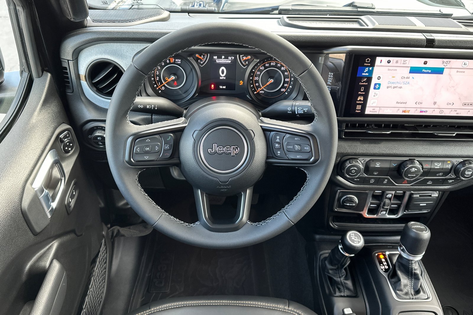 New 2026 Jeep Gladiator Sport AWD/4WD image 14