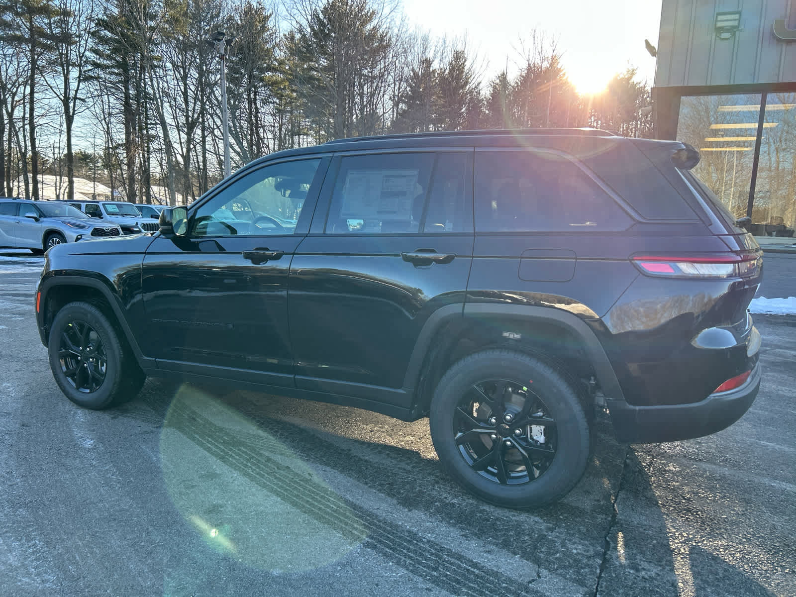 New 2026 Jeep Grand Cherokee Altitude AWD/4WD image 7