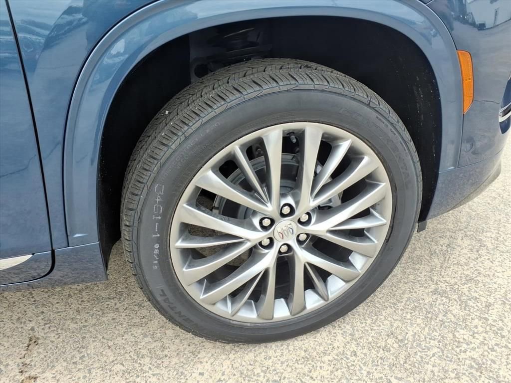 New 2026 Buick Enclave Avenir image 9