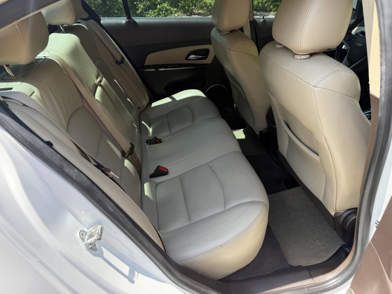 Used 2015 Chevrolet Cruze LTZ w/ Sun, Sound and Sport Package FWD image 14
