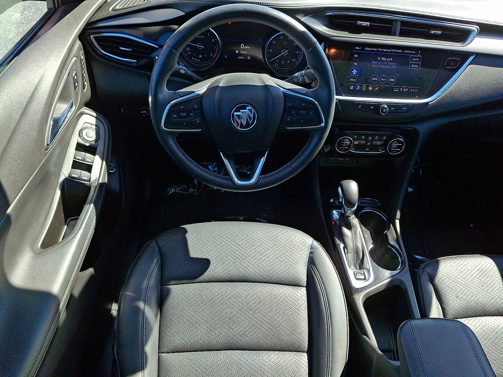 Used 2022 Buick Encore GX Essence w/ Experience Buick Package image 13