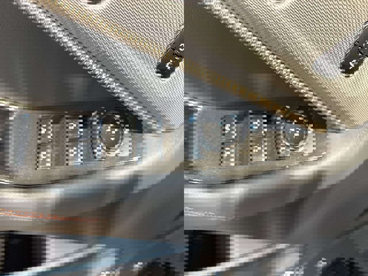 Used 2025 Ford Explorer Active w/ Active Comfort Package image 13