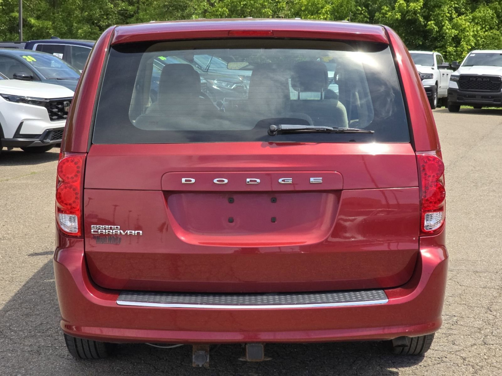Used 2014 Dodge Grand Caravan American Value Package FWD image 12