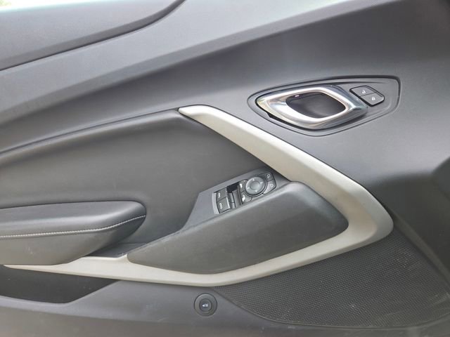 Used 2020 Chevrolet Camaro LT RWD image 13