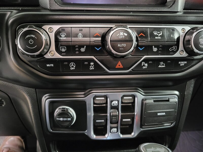 Used 2023 Jeep Wrangler Unlimited Sahara AWD/4WD image 33
