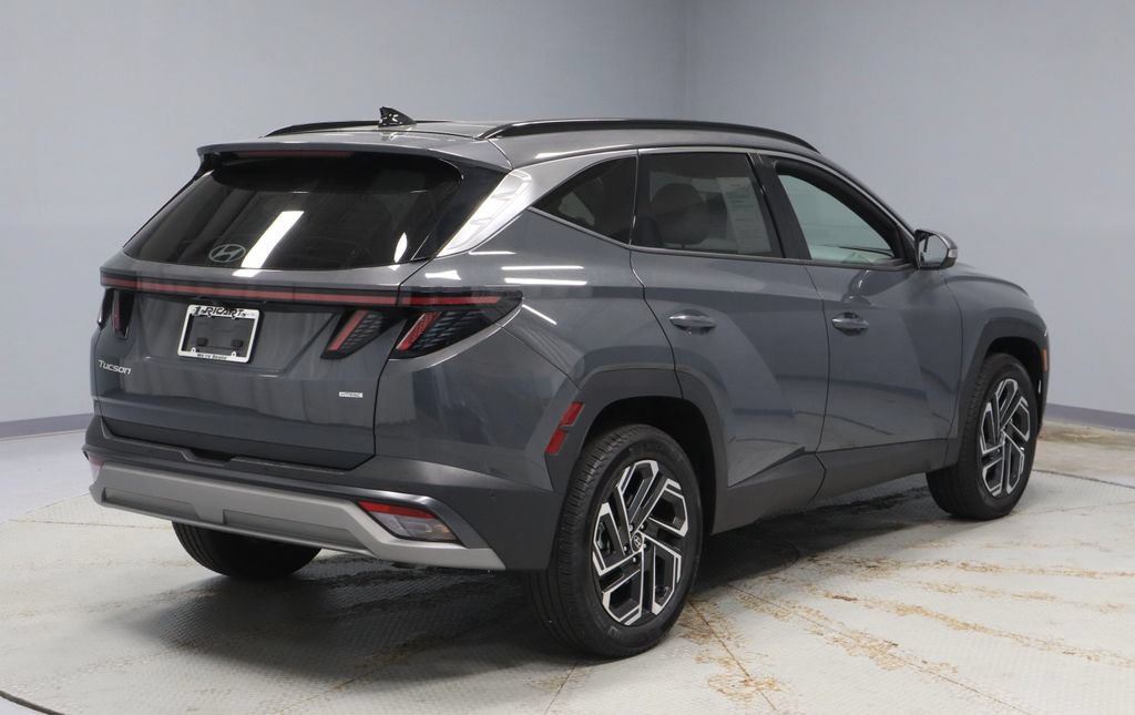 Certified 2025 Hyundai Tucson Limited AWD/4WD image 15