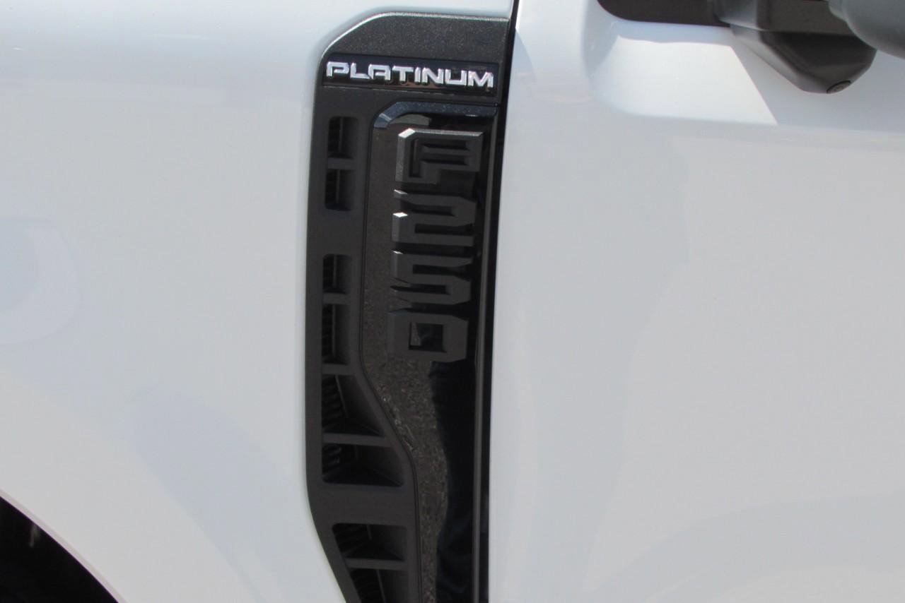 New 2025 Ford F250 Platinum image 17