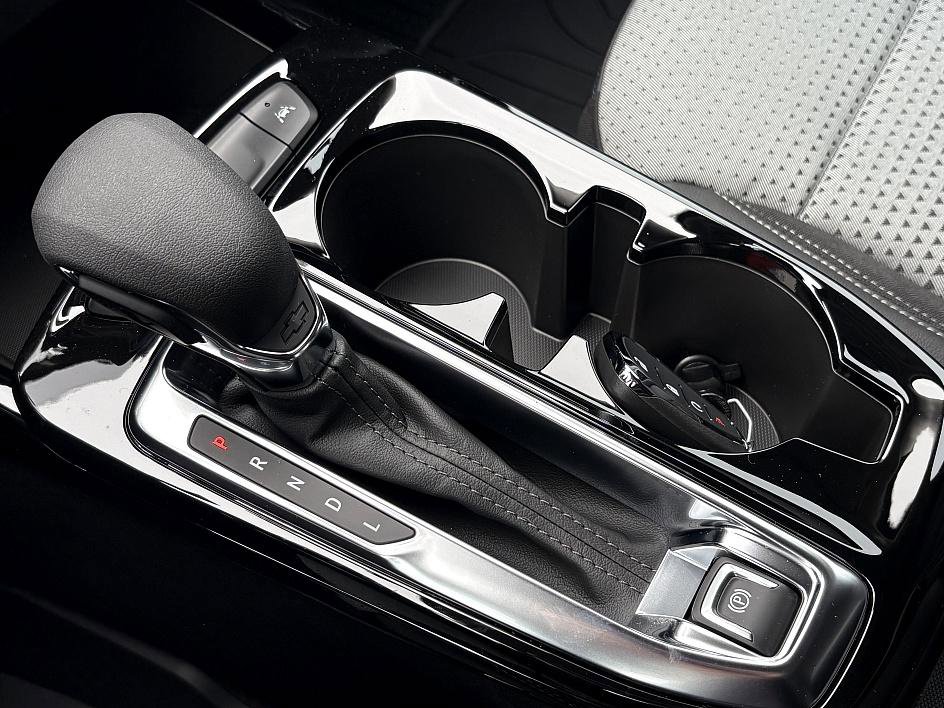 New 2026 Chevrolet Trax LT w/ Midnight Edition image 19