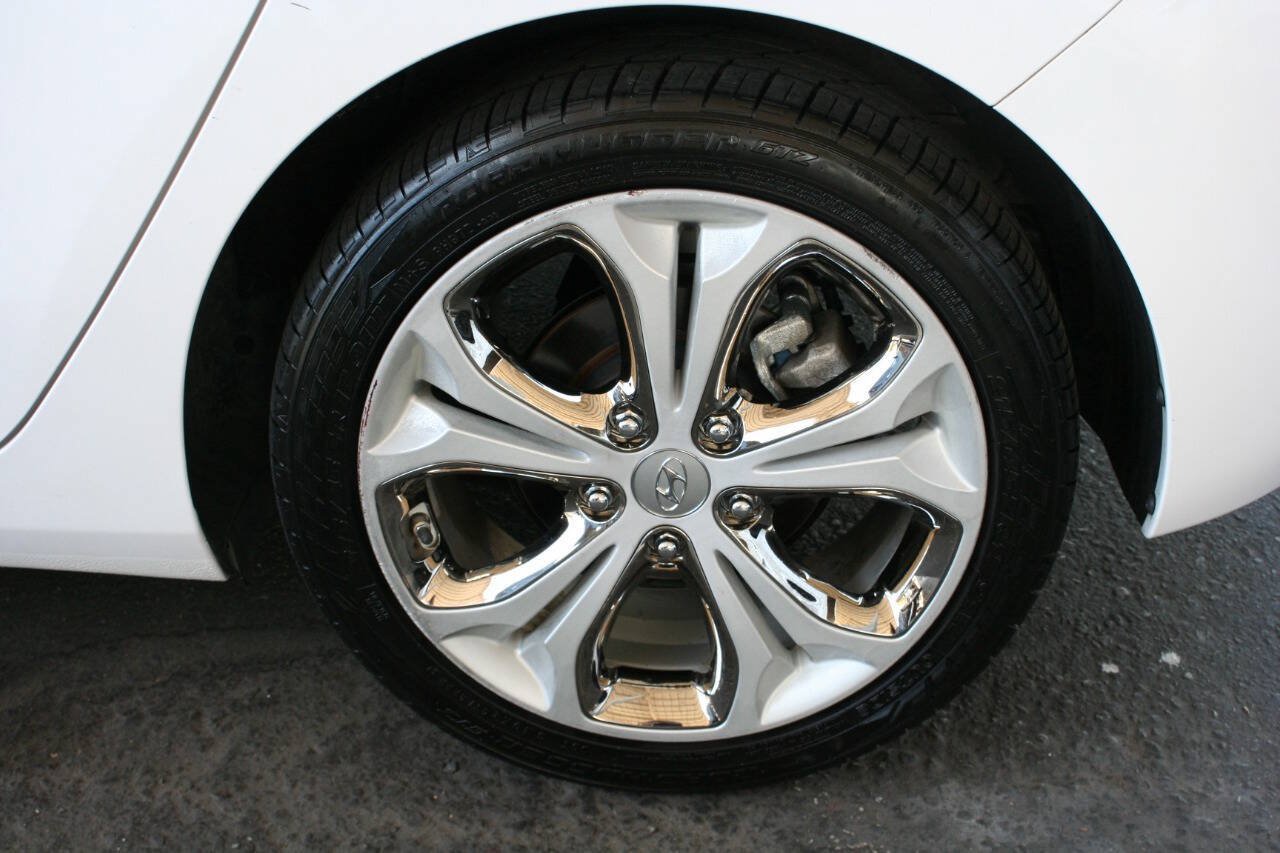 Used 2013 Hyundai Elantra GT w/ Touch & Go Pkg FWD image 10