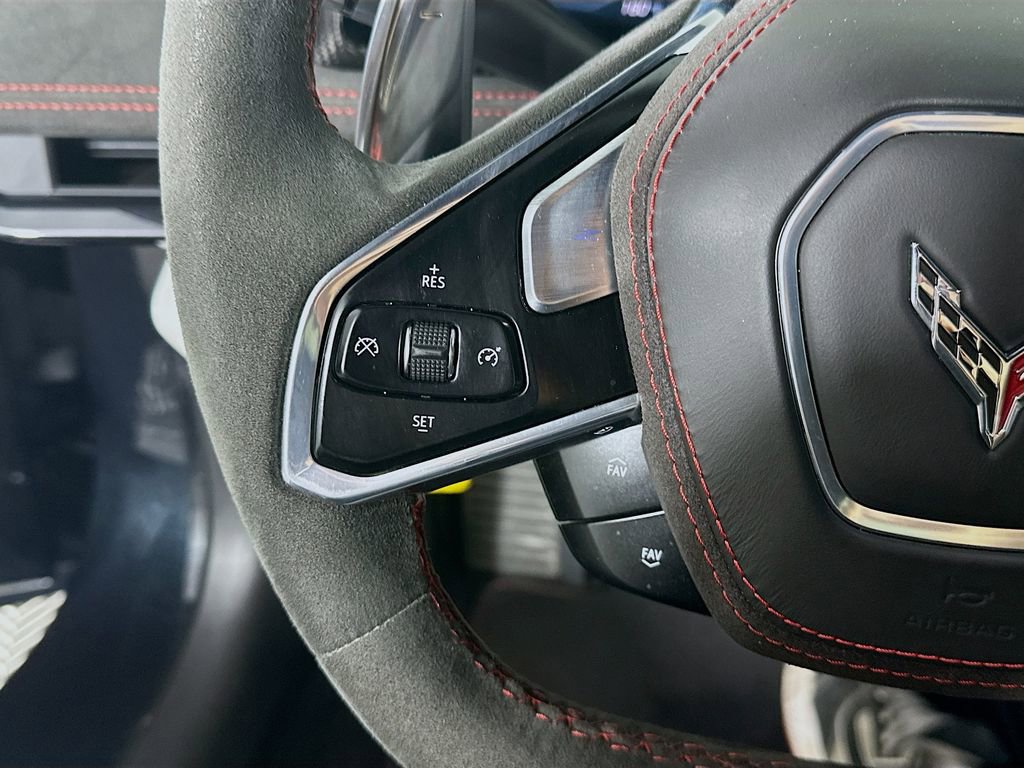 Used 2023 Chevrolet Corvette Stingray Premium Conv w/ Z51 Performance Package image 23