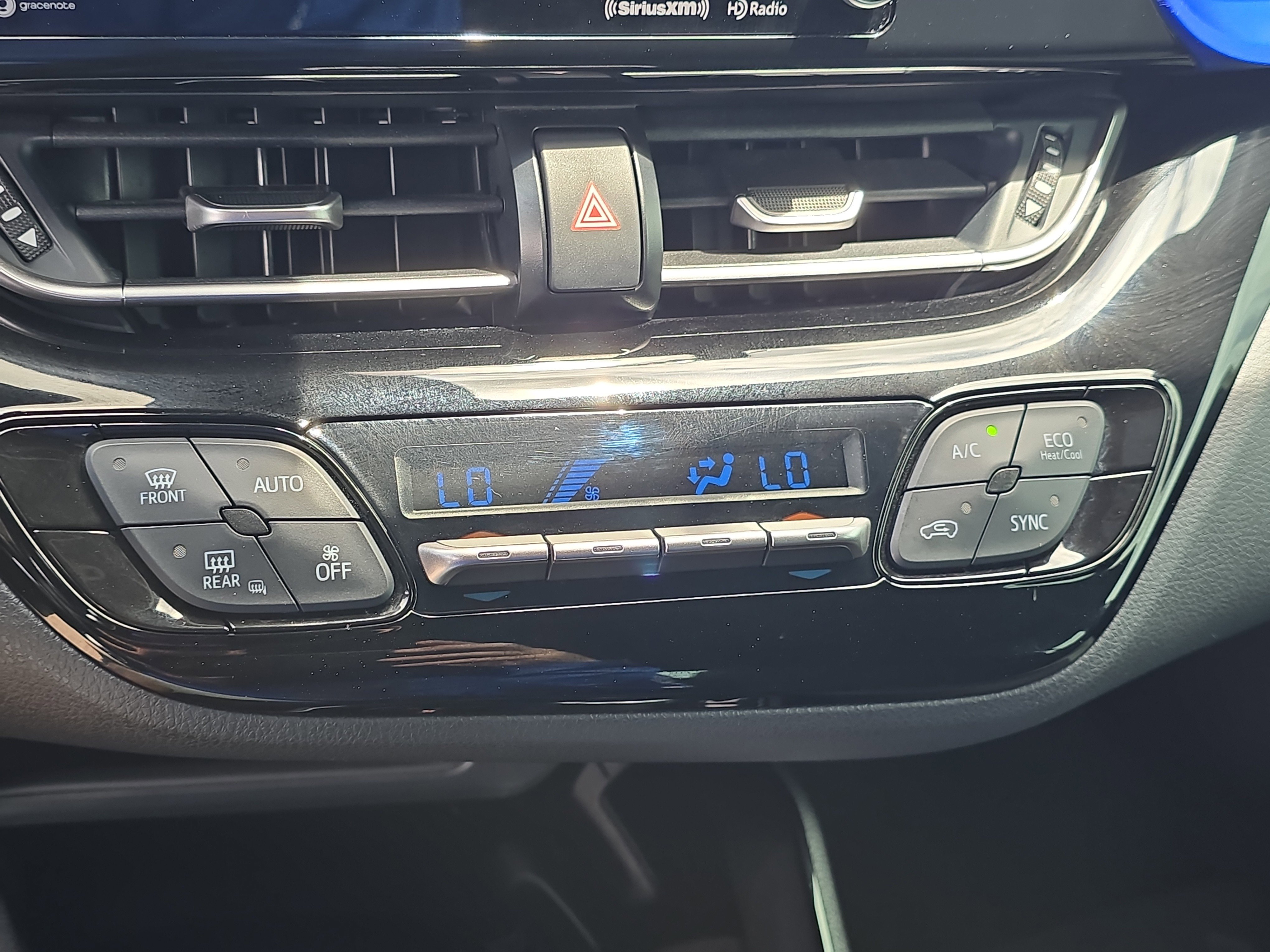 Used 2020 Toyota C-HR XLE FWD image 25