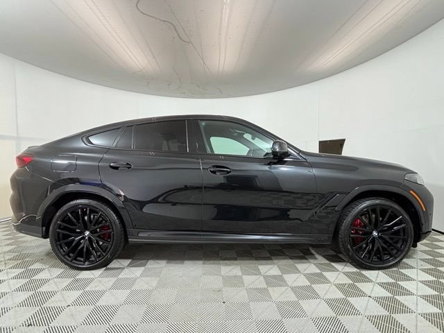 Used 2025 BMW X6 xDrive40i w/ Climate Comfort Package AWD/4WD image 8