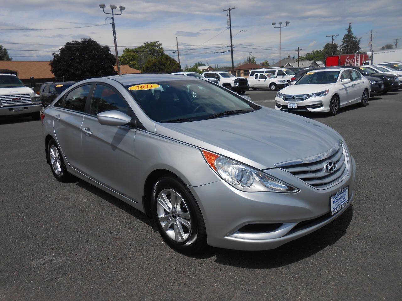Used 2011 Hyundai Sonata GLS w/ Popular Equipment Pkg 2 FWD image 3