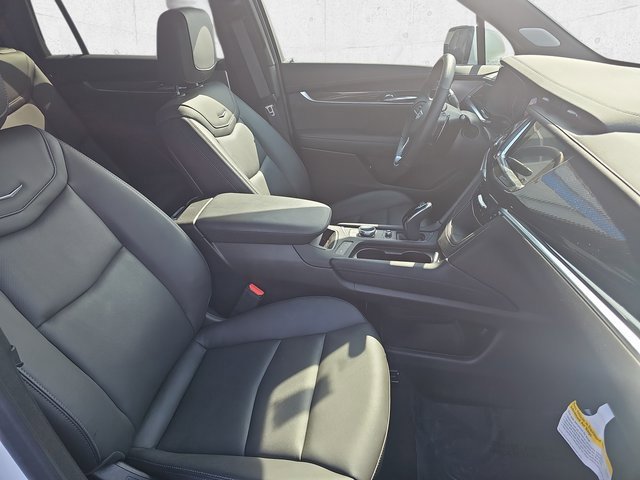 Used 2025 Cadillac XT6 Sport w/ LPO, Floor Liner Package image 10