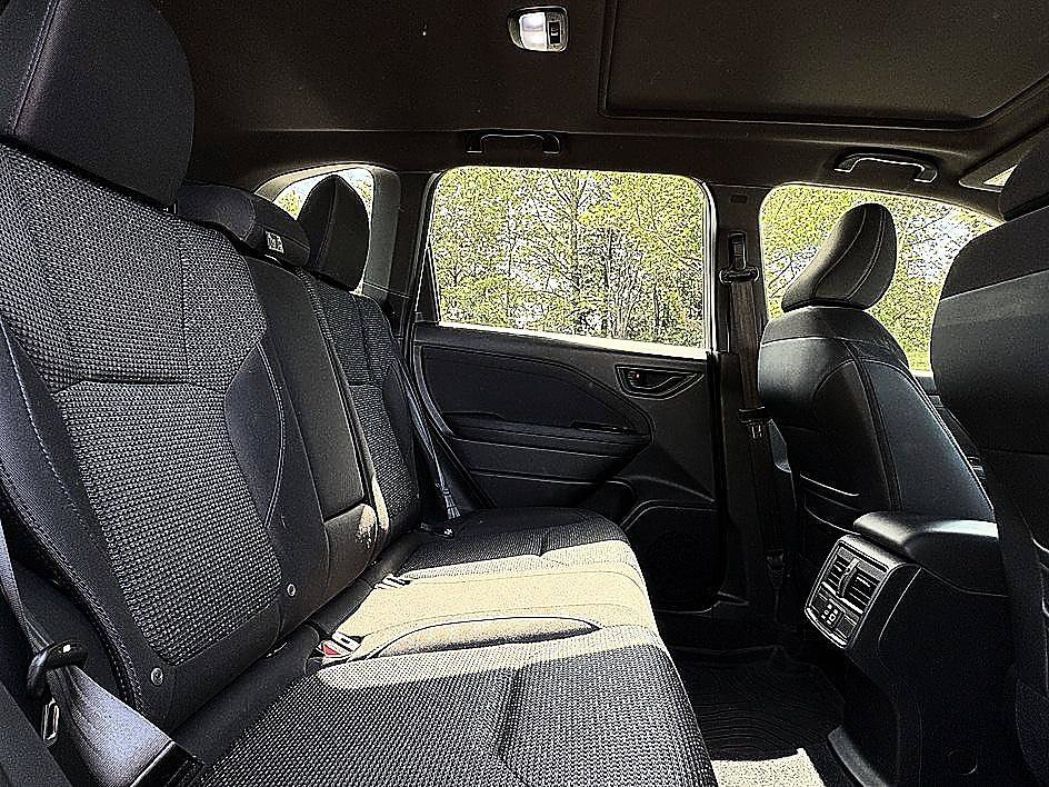 Used 2025 Subaru Forester Premium w/ Convenience Package #1 AWD/4WD image 12