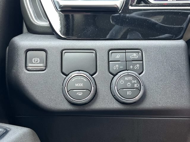 New 2026 Chevrolet Silverado 1500 LTZ w/ LTZ Premium Package RWD image 32