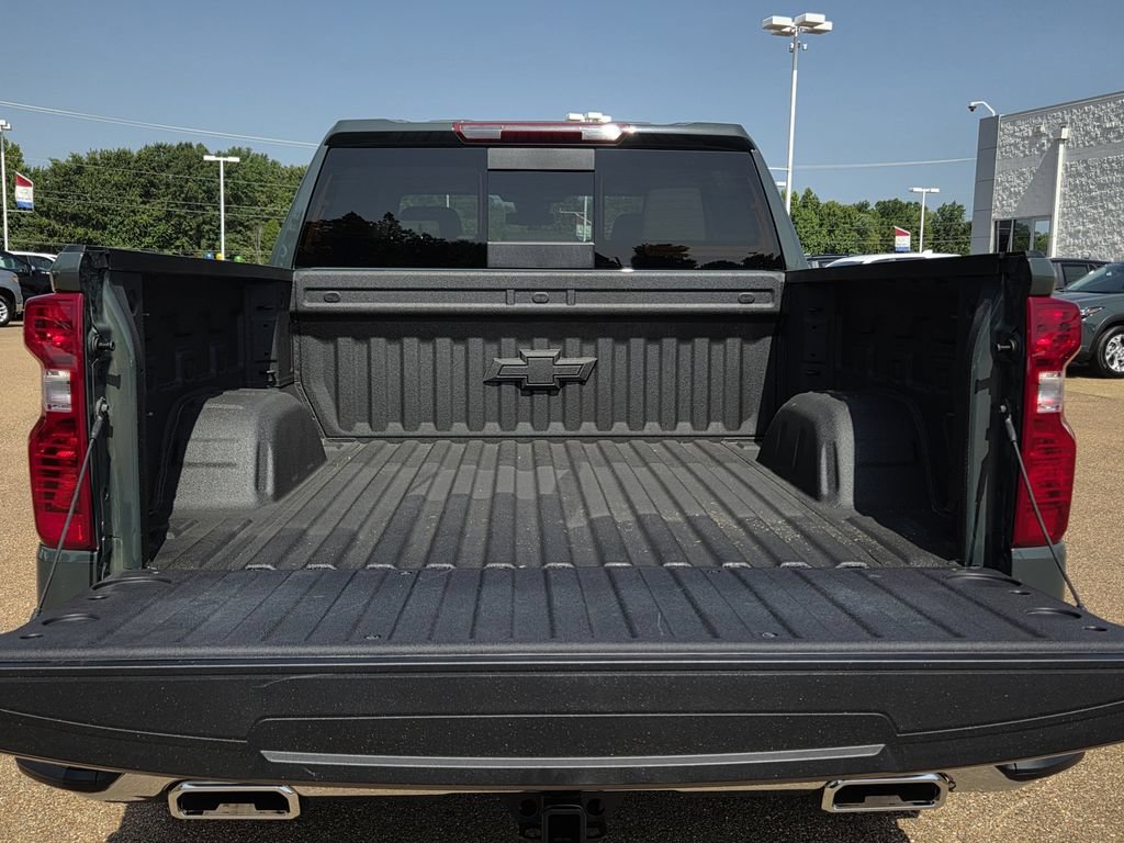 Used 2026 Chevrolet Silverado 1500 LT AWD/4WD image 29