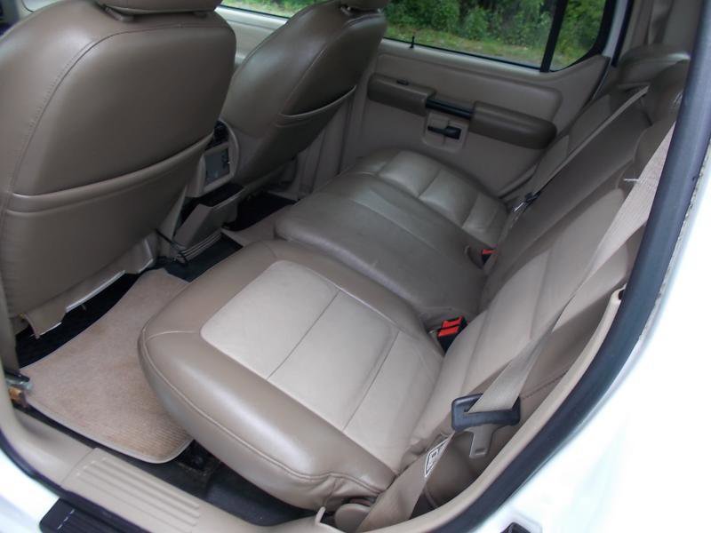 Used 2004 Ford Explorer Sport Trac XLT RWD image 24